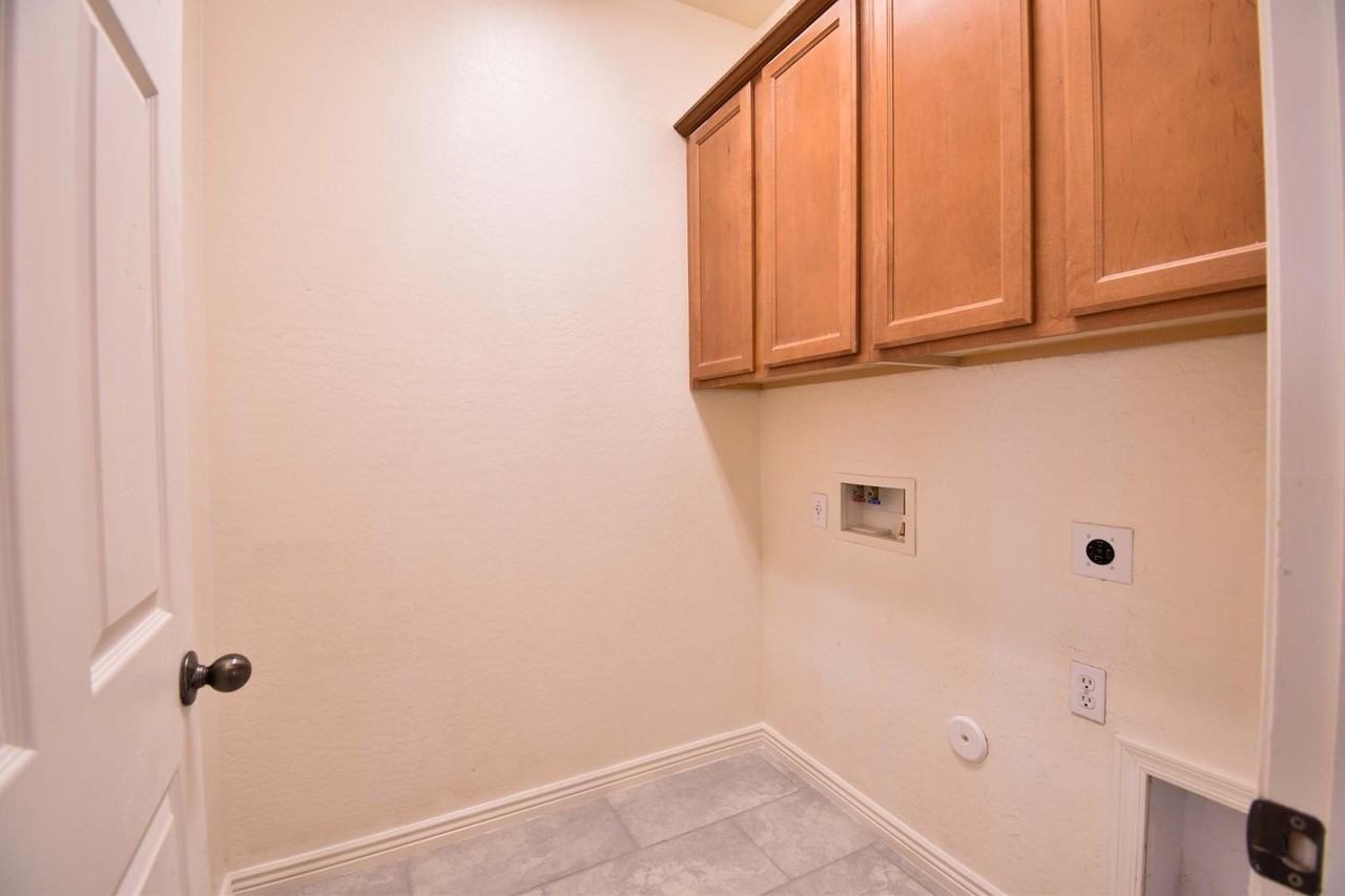 21017 W Glen St - Photo 7 of 18