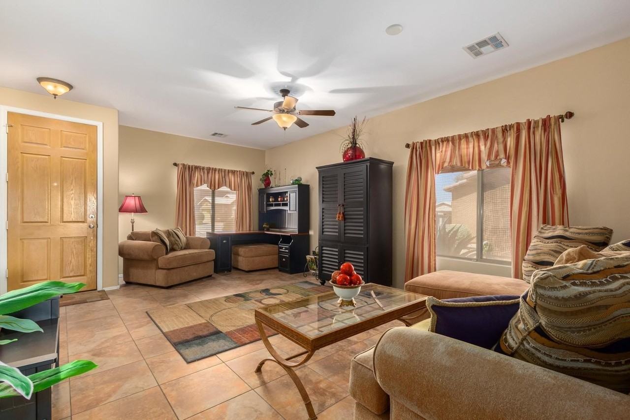 29063 N Shannon Dr - Photo 3 of 29