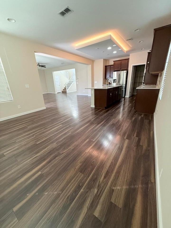 9519 W Fallen Leaf Ln - Photo 7 of 21