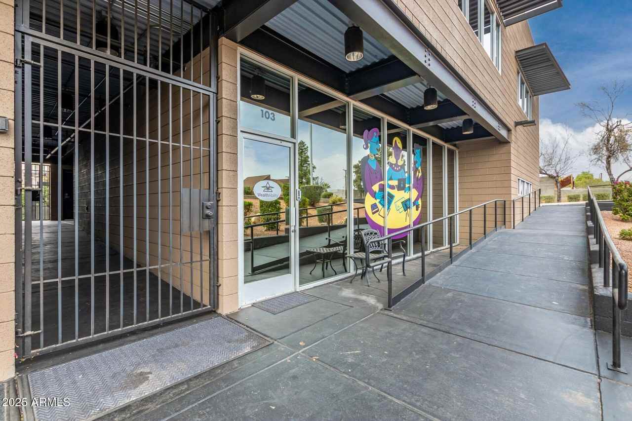 2402 S Rural Rd Unit 101/201 - Photo 4 of 13