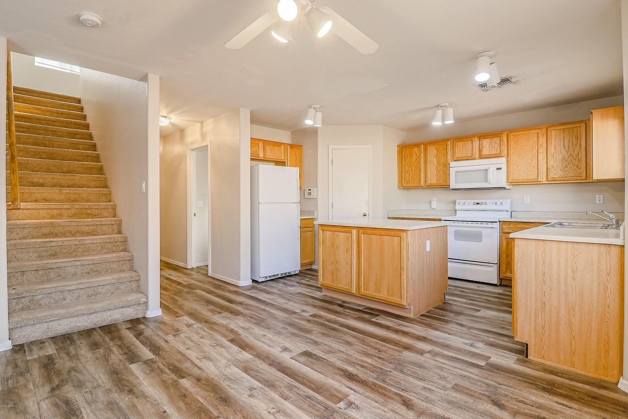 12446 W Ash St - Photo 6 of 16