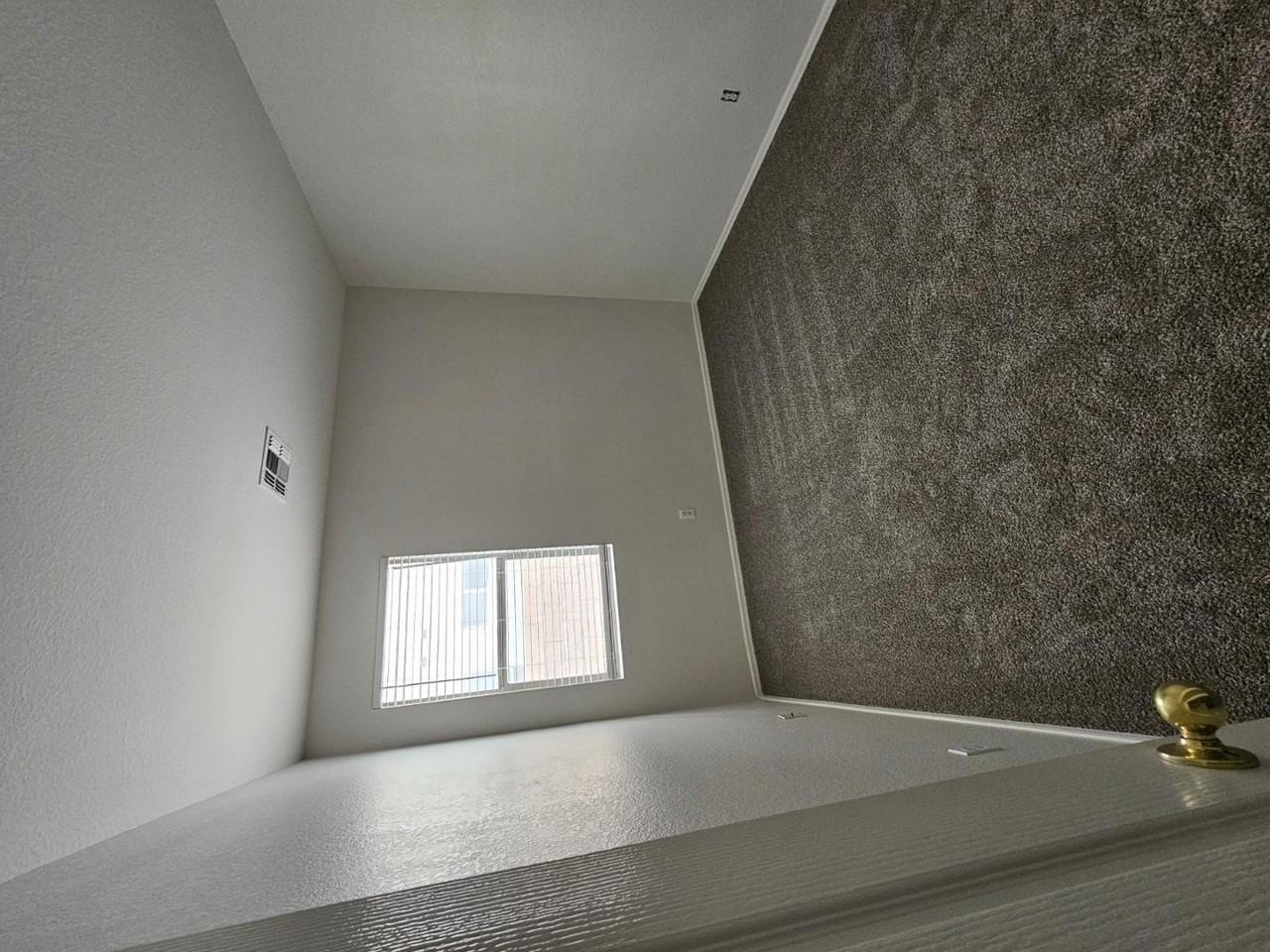 12247 W Grant St - Photo 5 of 14