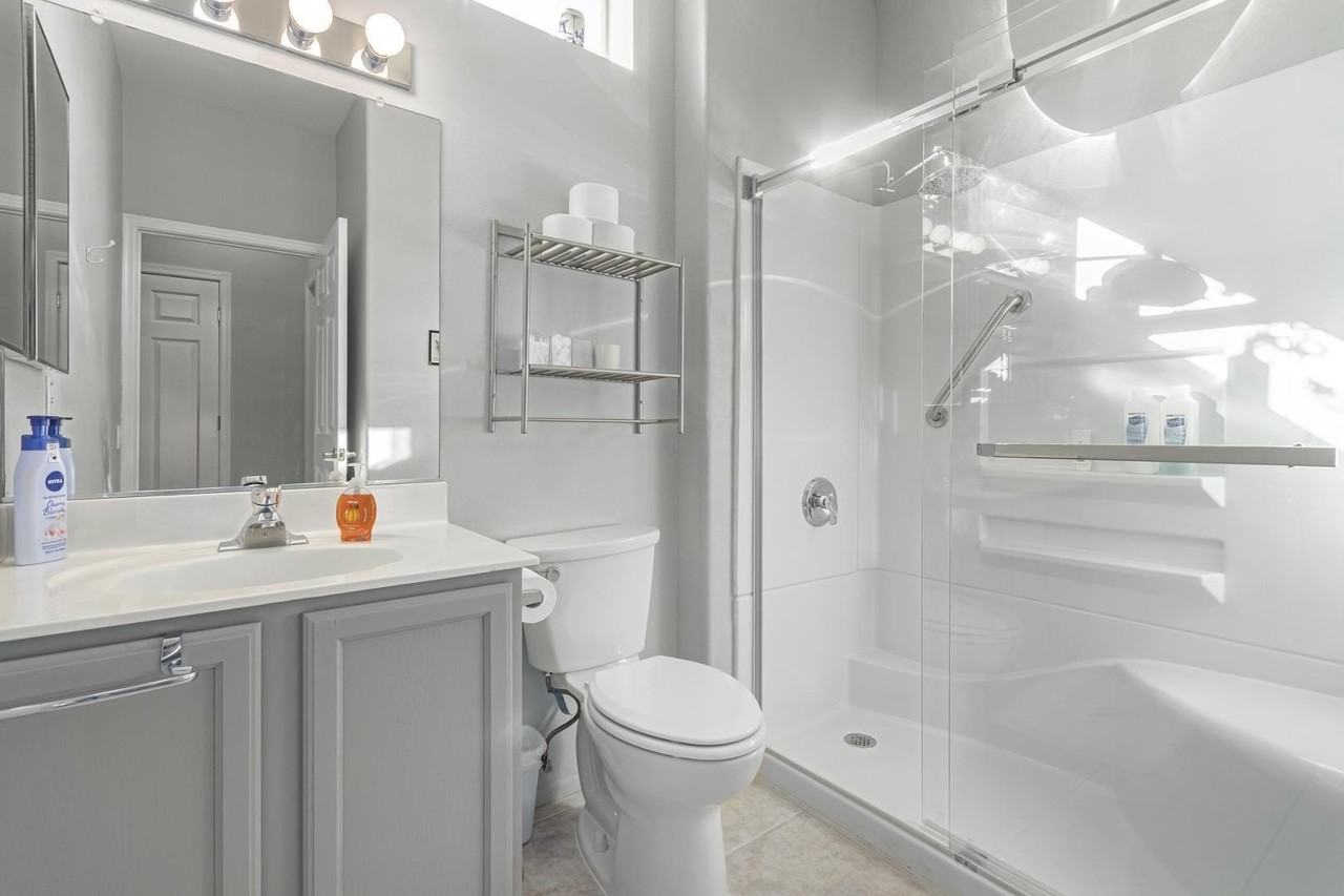 16215 W Desert Winds Dr - Photo 3 of 19