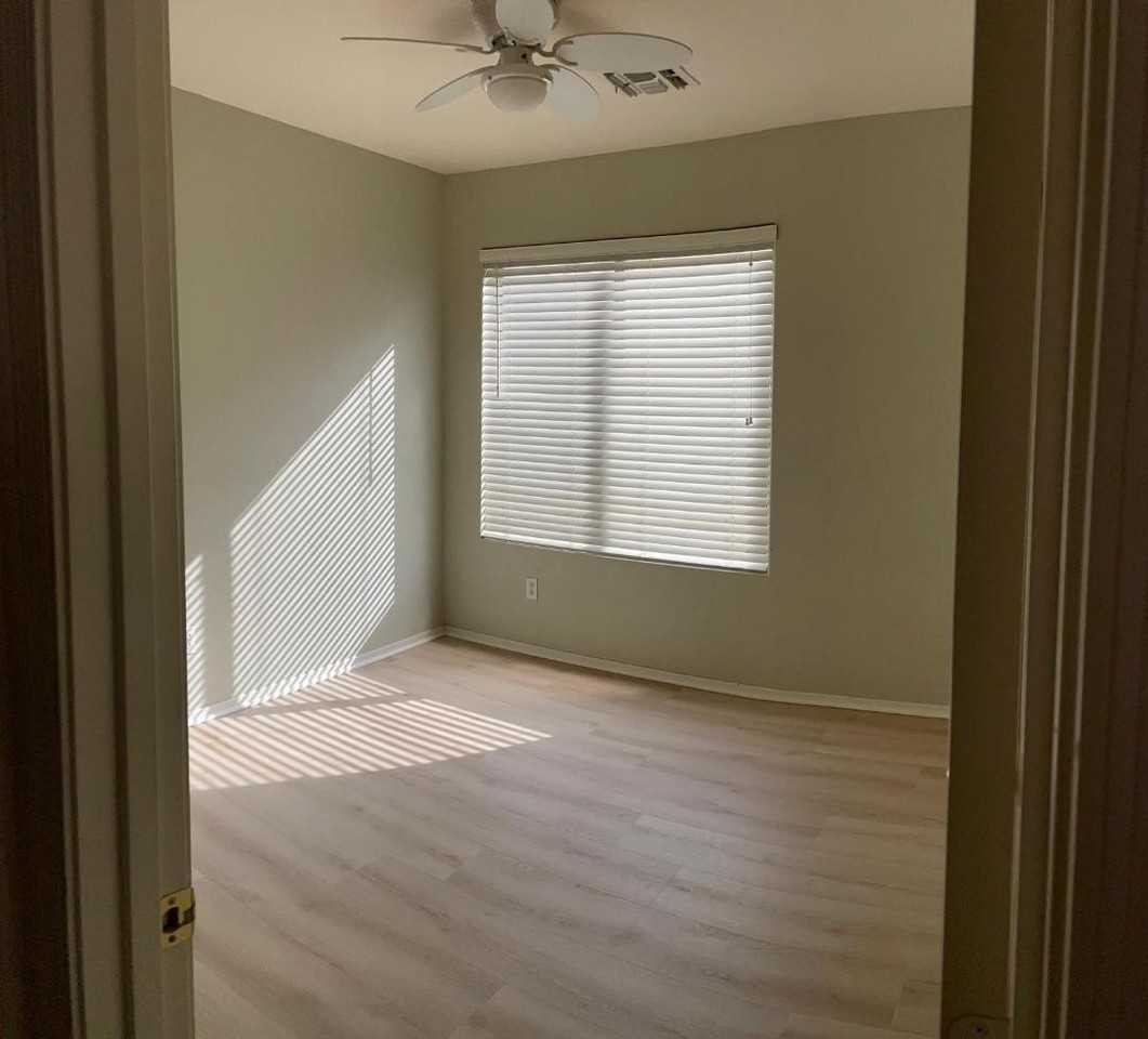 374 W Oriole Way - Photo 7 of 10