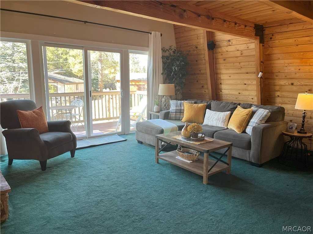 317 Santa Clara Blvd - Photo 2 of 17