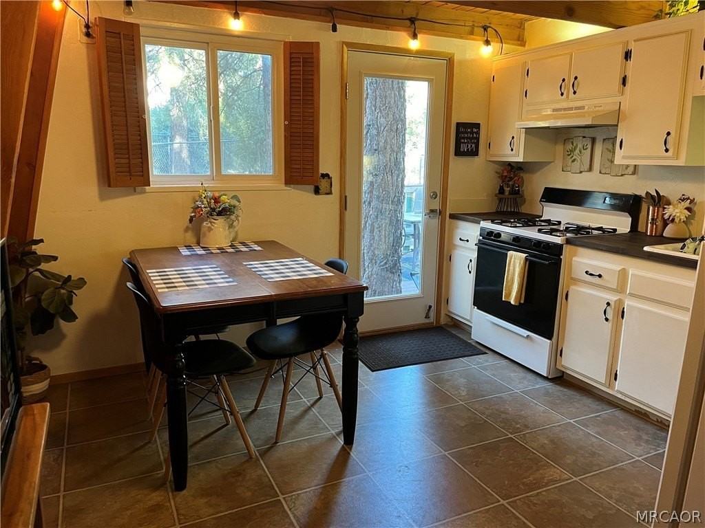 317 Santa Clara Blvd - Photo 5 of 17