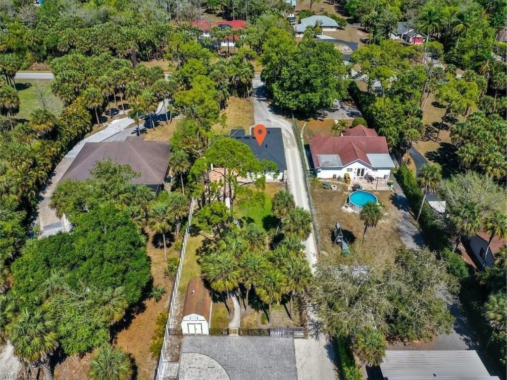 6070 Lancewood Way - Photo 3 of 42