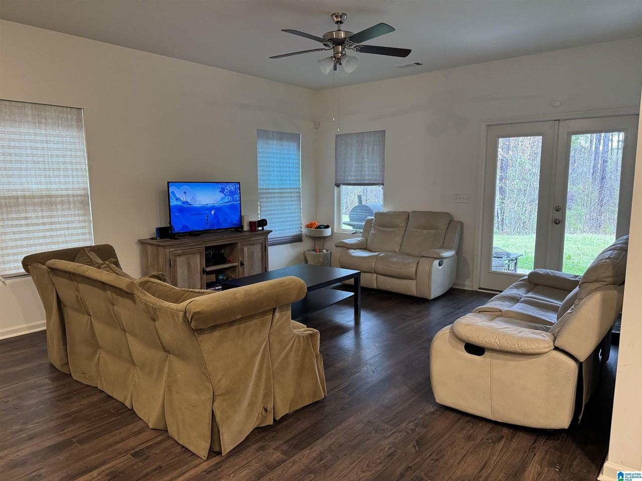 204 Chelsea Park Rd - Photo 7 of 10