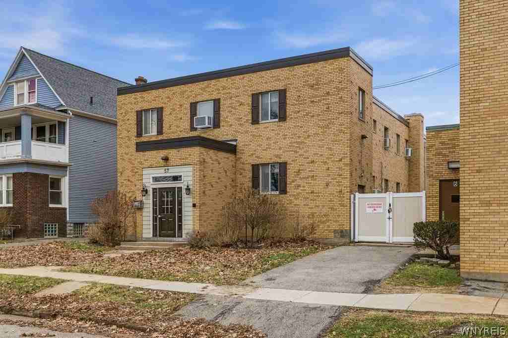 57 Saint Johns Parkside St - Photo 2 of 49