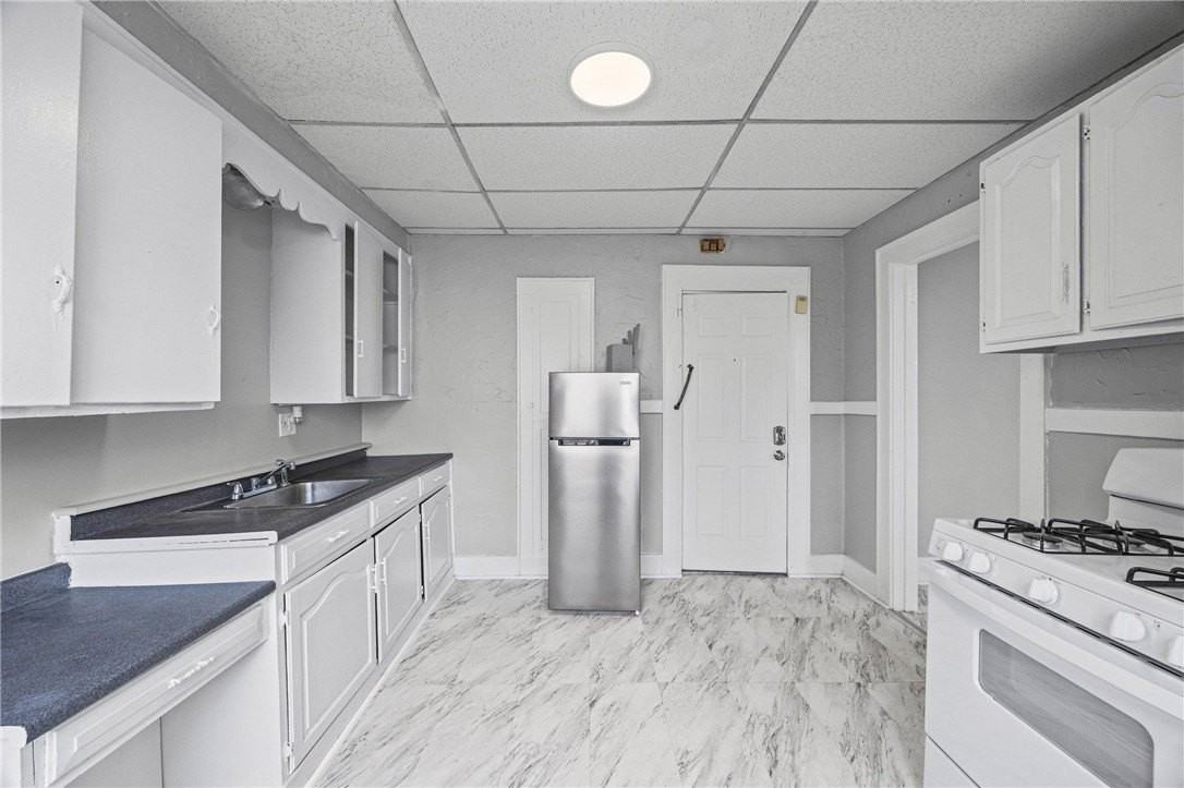 288 Driving Park Ave - Photo 6 of 23