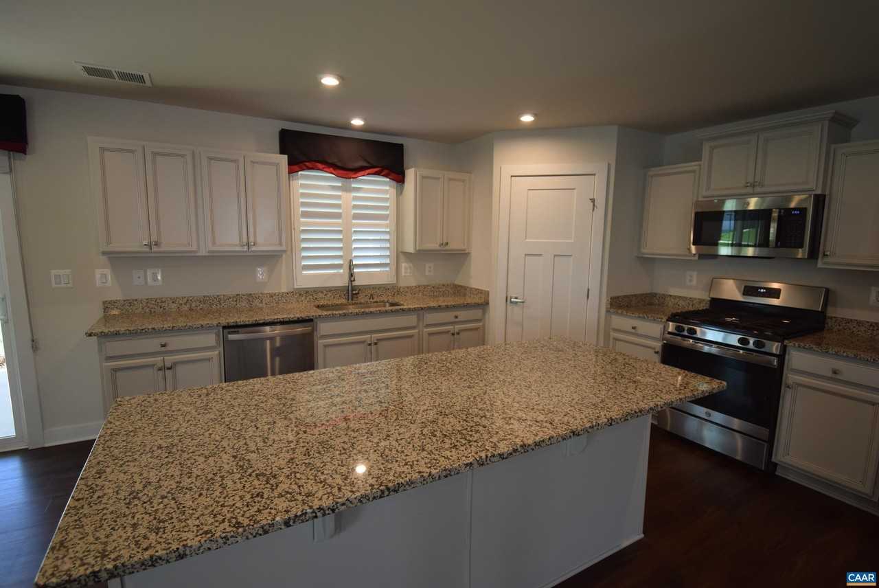 167 Virginia Ave - Photo 7 of 28