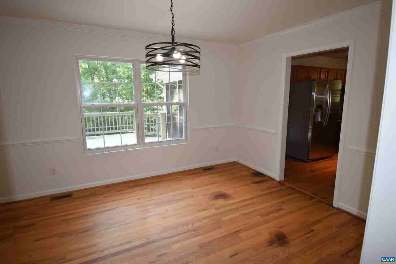 19 Woodlawn Dr - Photo 5 of 29