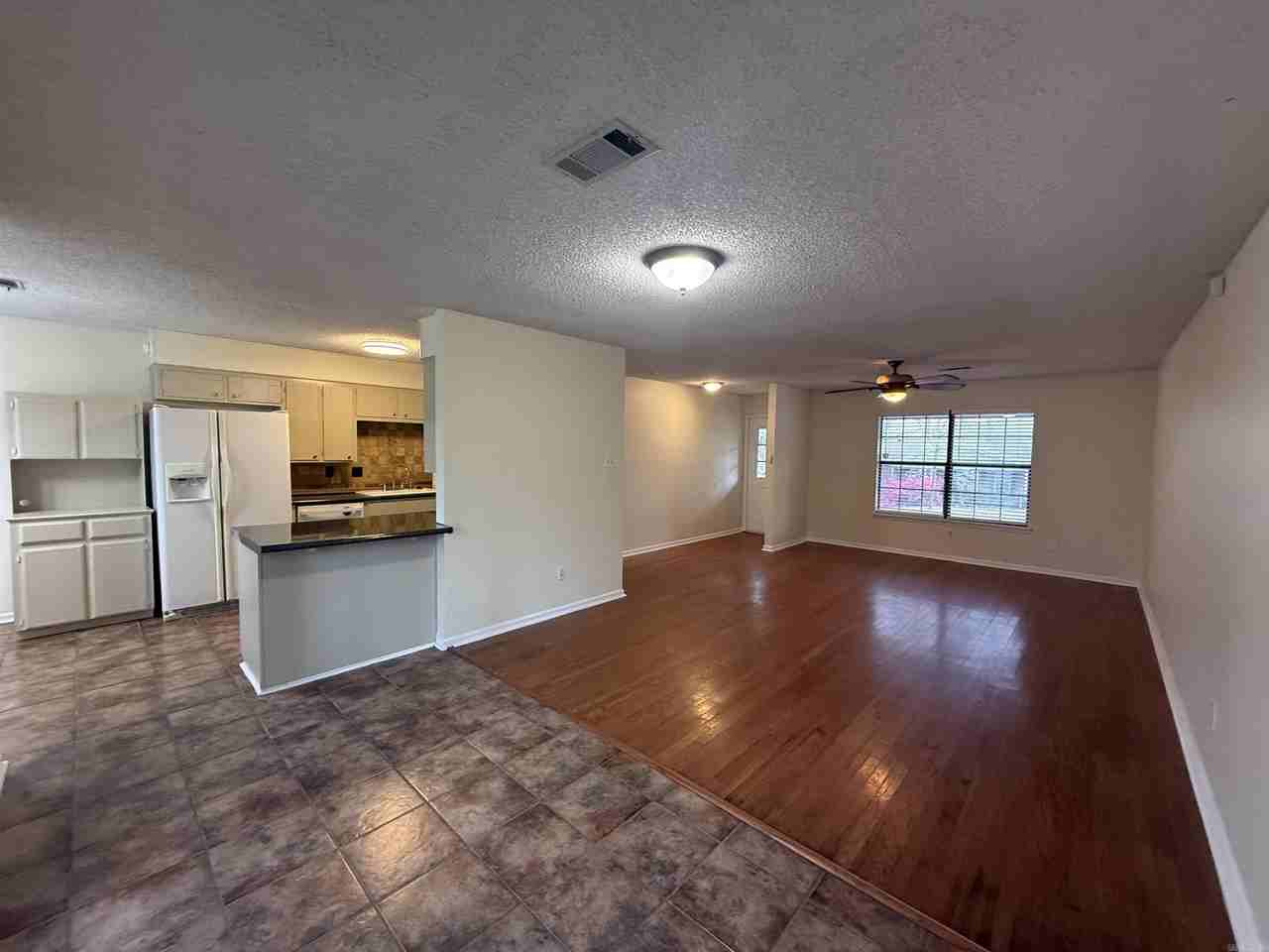 2812 Janet - Photo 6 of 27