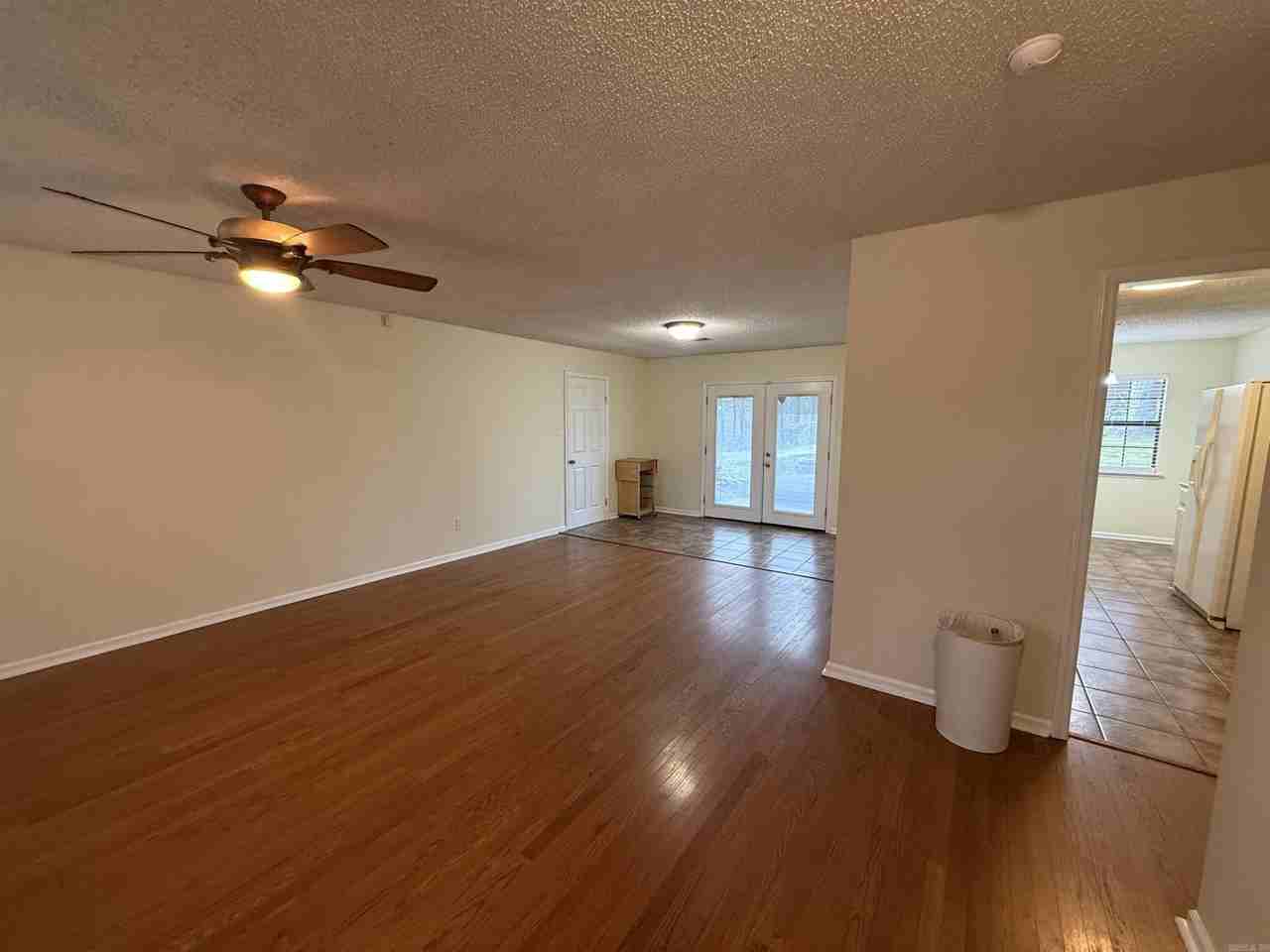 2812 Janet - Photo 7 of 27