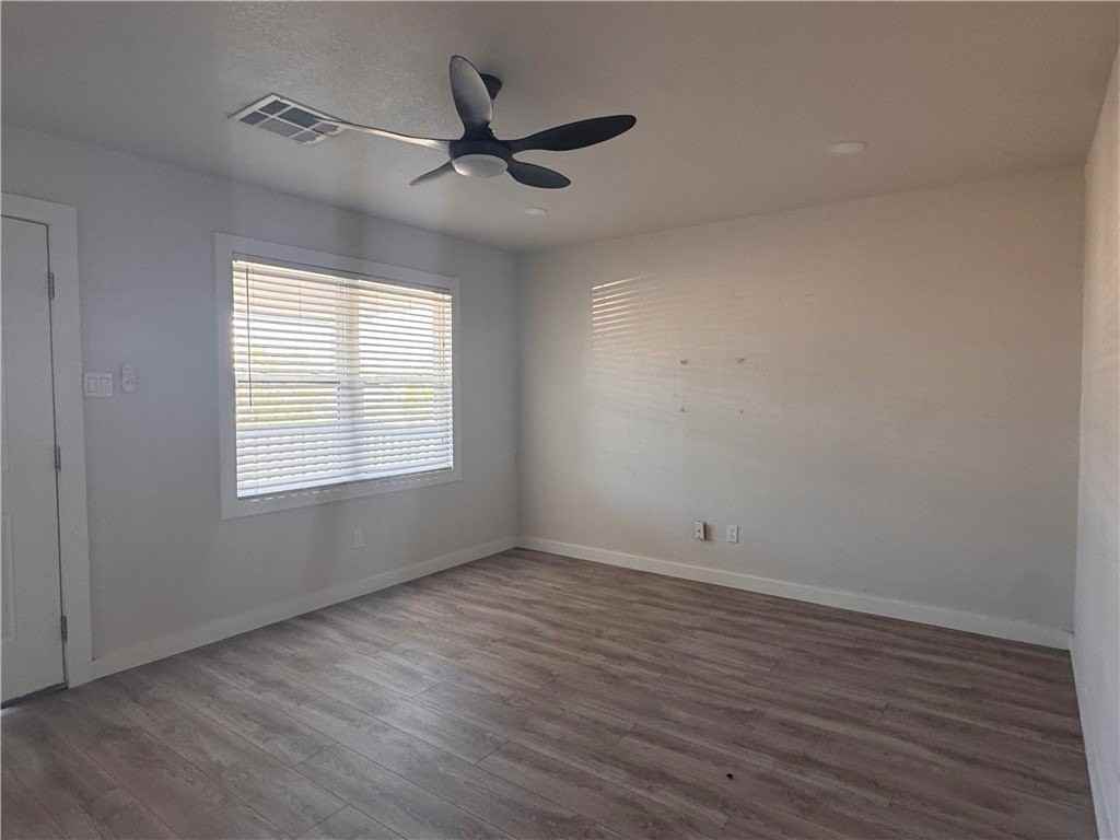 328 Sea Isle Dr Unit A - Photo 6 of 13