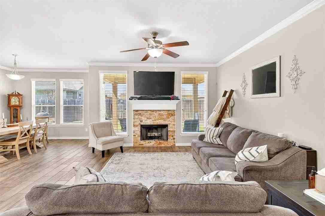 7841 Fort Griffen Dr - Photo 5 of 36