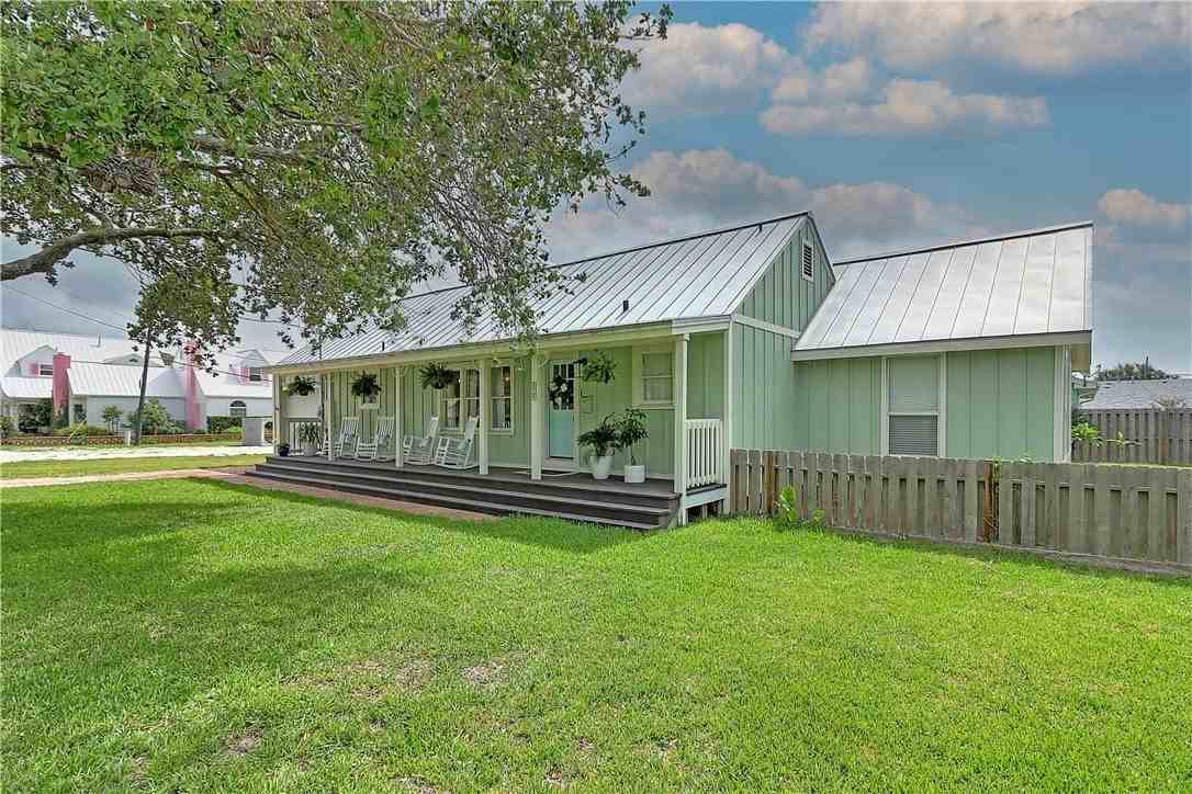 718 N Magnolia St - Photo 4 of 29