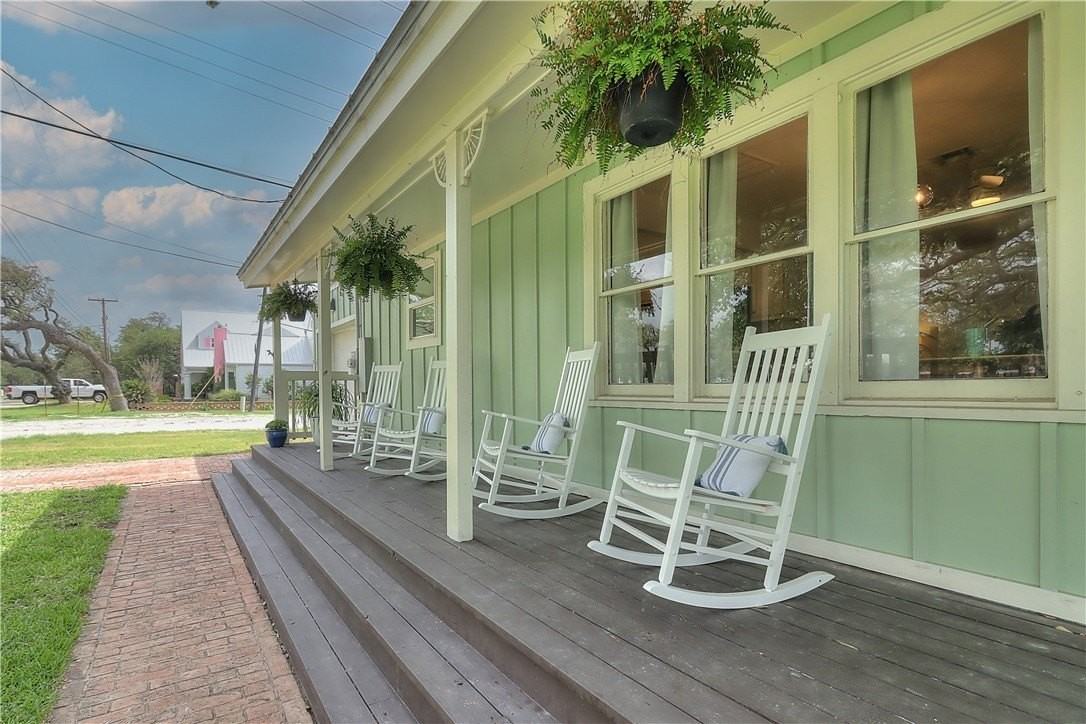 718 N Magnolia St - Photo 5 of 29