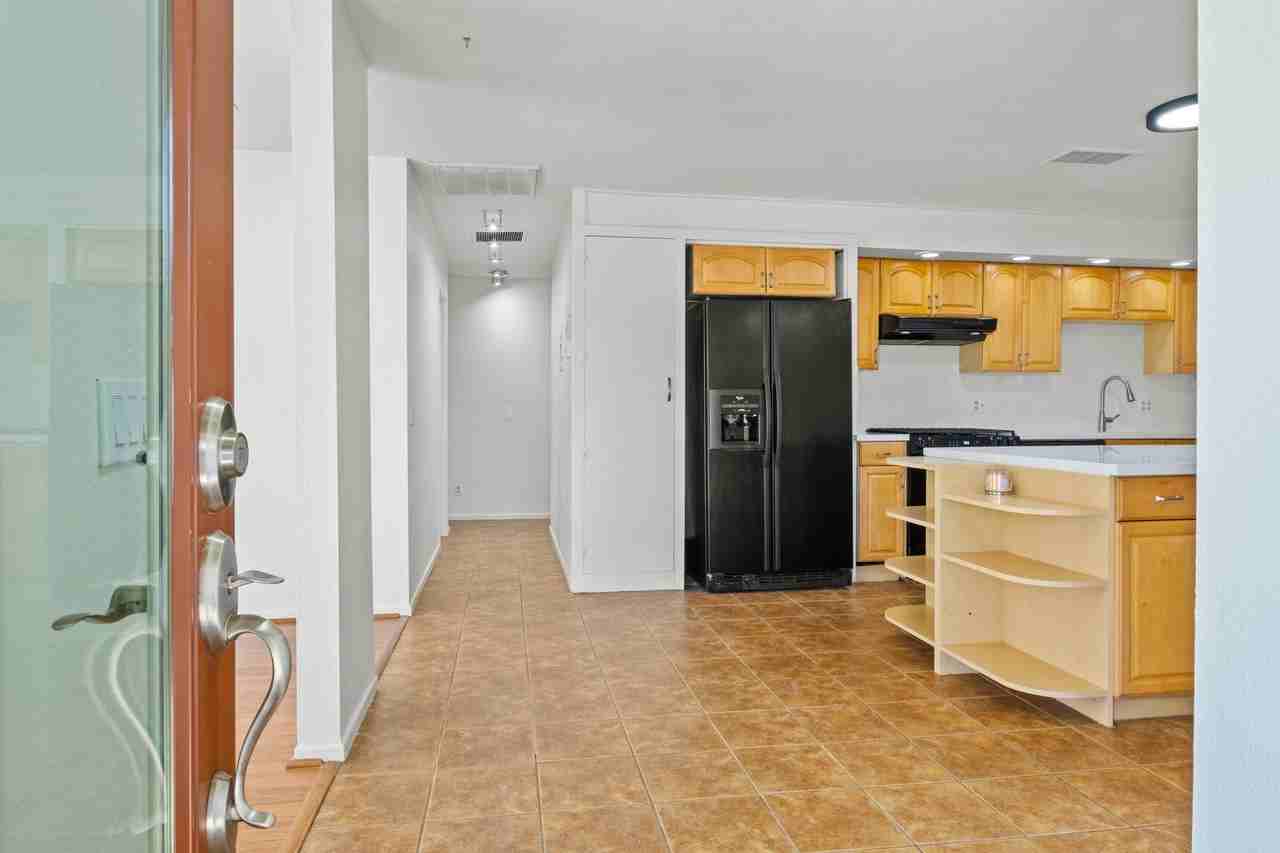 73425 San Nicholas Ave - Photo 5 of 36