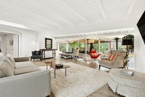 featured image of 261 Cordoba Way