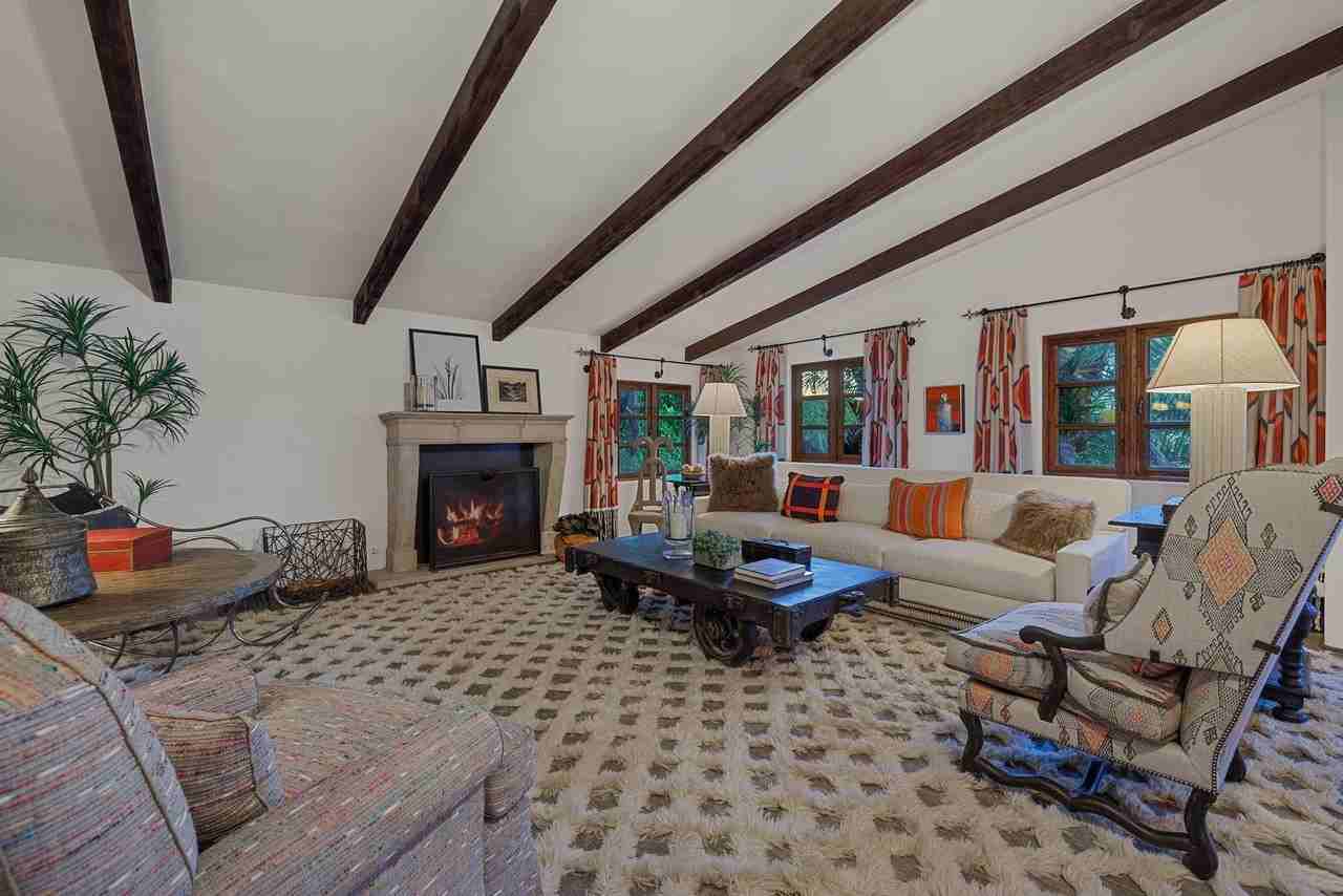 535 N Belardo Rd - Photo 3 of 45