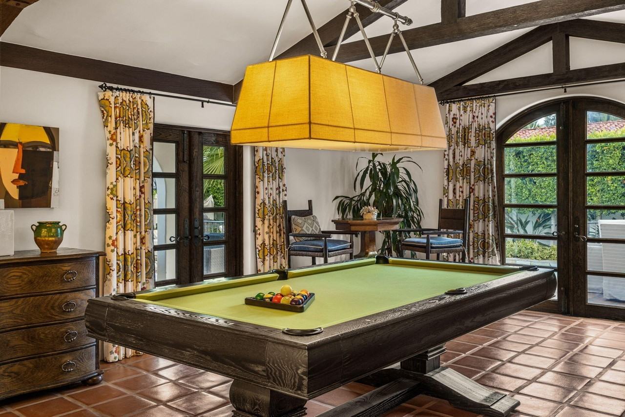 535 N Belardo Rd - Photo 5 of 45