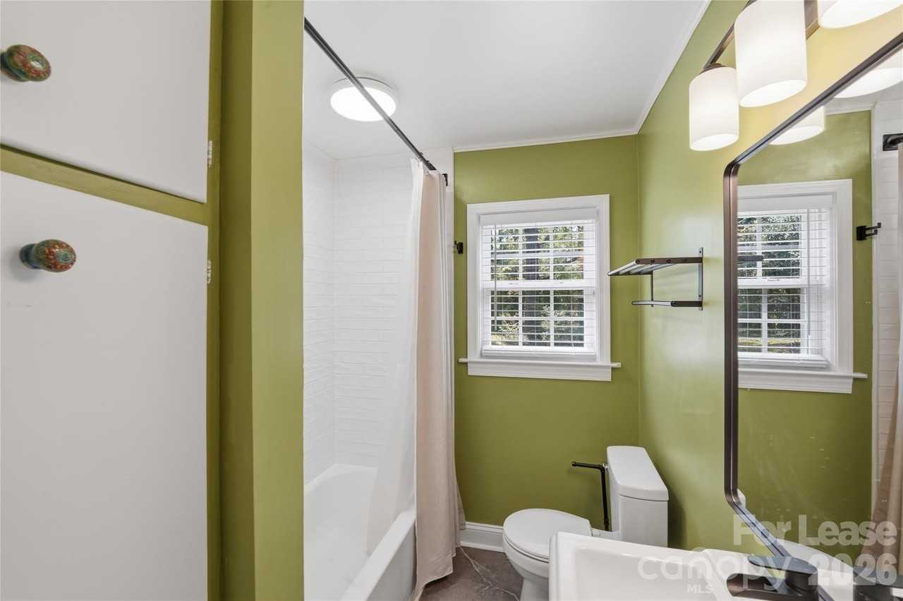 2214 Arnold Dr - Photo 4 of 24