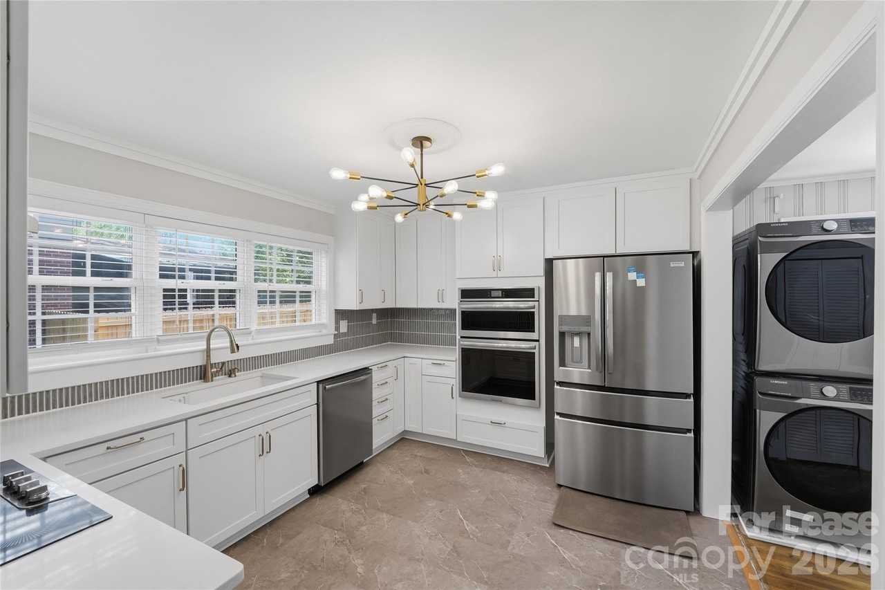 2214 Arnold Dr - Photo 6 of 24