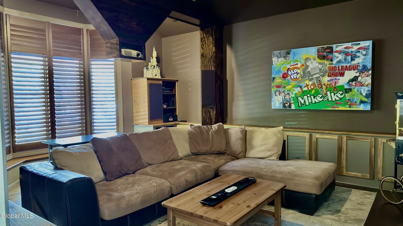 9 Oak Brook Blvd - Photo 6 of 38