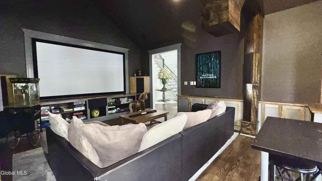 9 Oak Brook Blvd - Photo 7 of 38