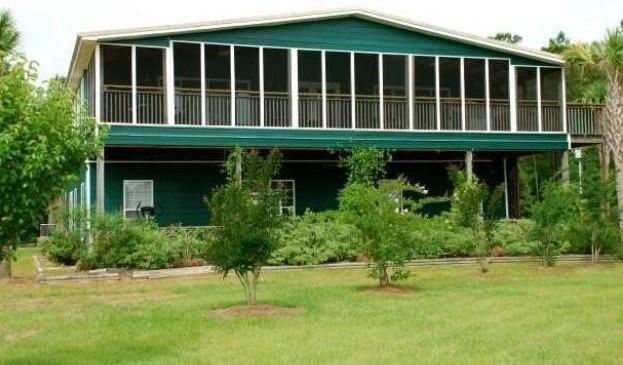 2003 United Dr - Photo 3 of 11