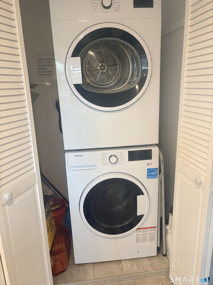 2 Oak St - Photo 6 of 18