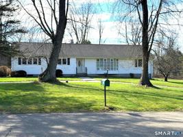 featured image of 16 Clearview Dr