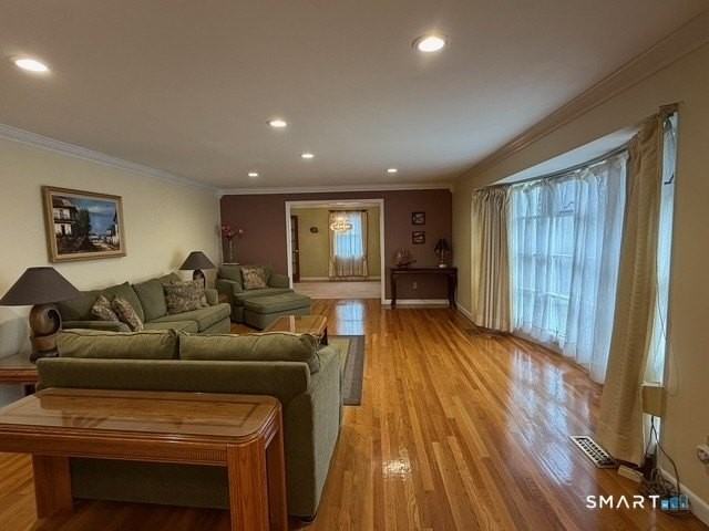 16 Clearview Dr - Photo 3 of 34