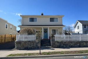 featured image of 19 Soundview Ave