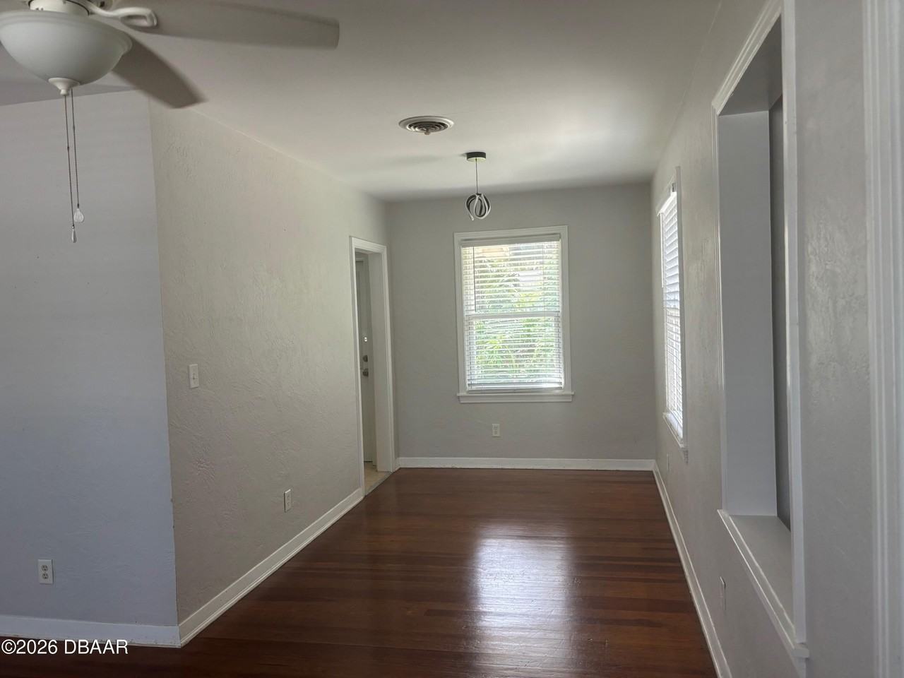 250 S Seneca Blvd - Photo 4 of 15