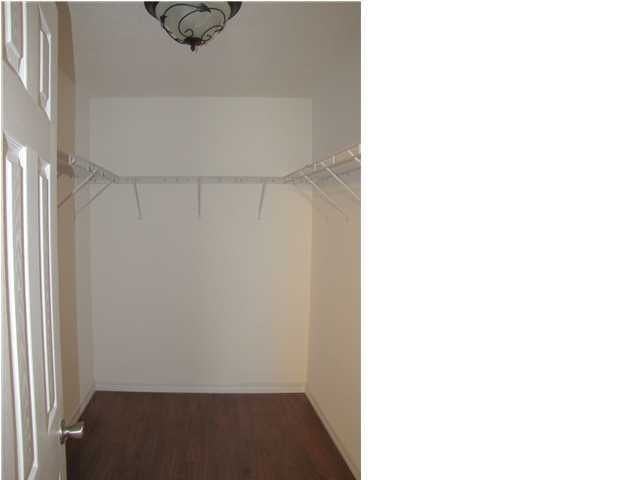 301 Lakeview Dr - Photo 5 of 16