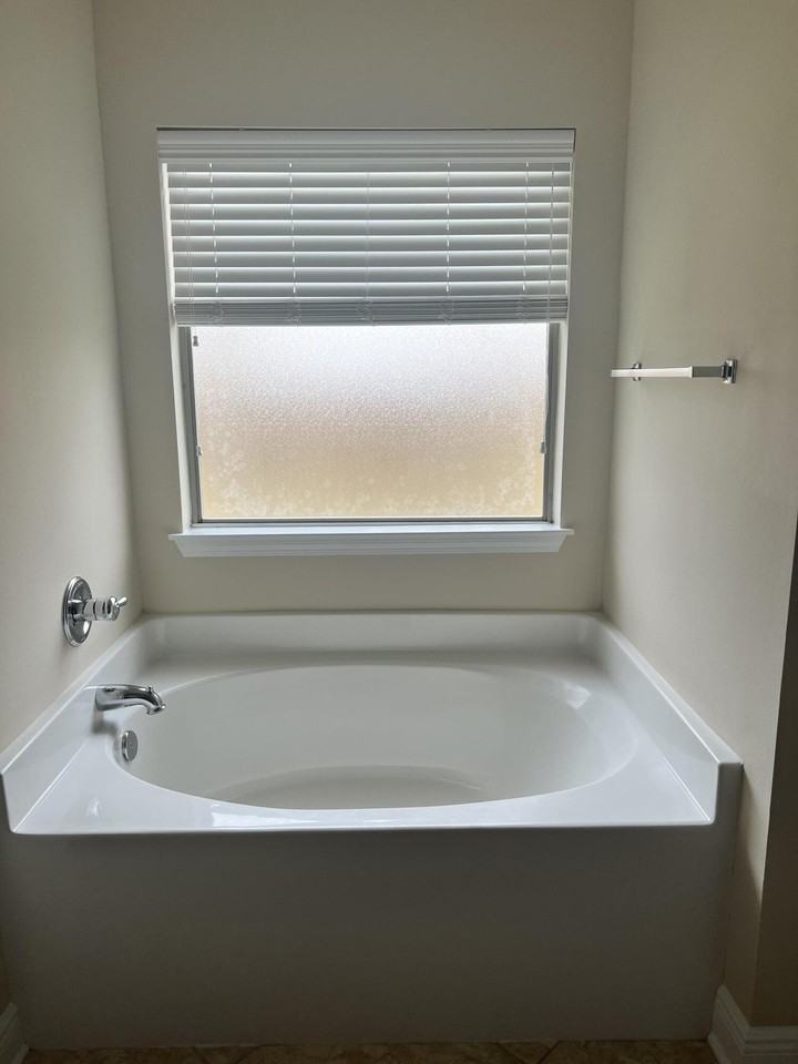 123 Crab Apple Ave - Photo 7 of 18