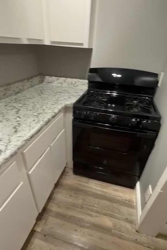 3904 Griffin St Apt 6b #3904-6B - Photo 4 of 12