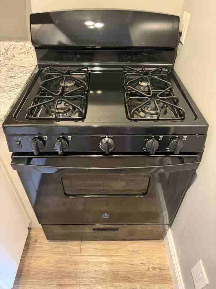 3904 Griffin St Apt 6b #3904-6B - Photo 5 of 12