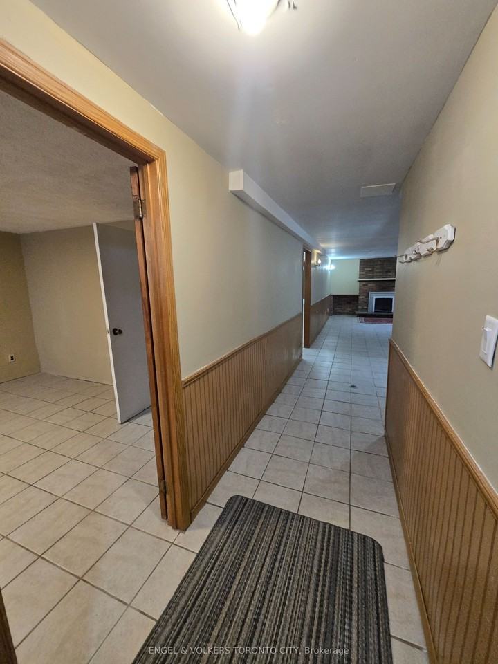 14 Richardson Dr - Photo 4 of 8