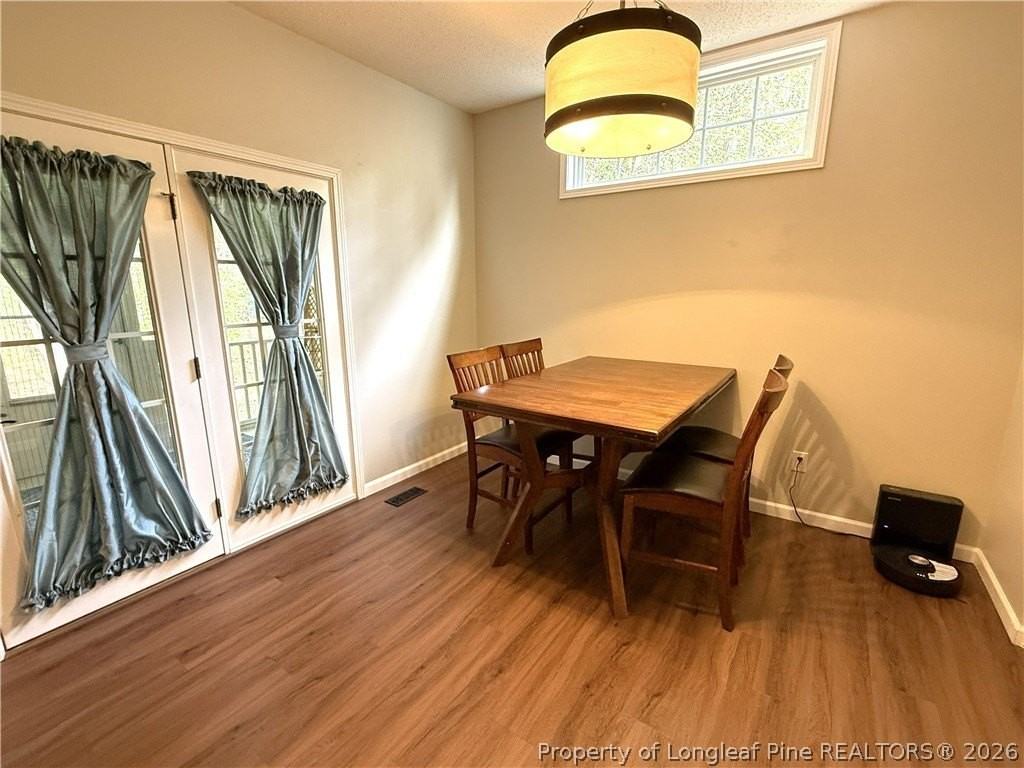 1605 Stonegate S - Photo 4 of 19