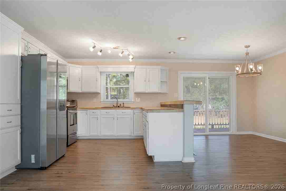 1939 Shiloh Dr - Photo 4 of 13