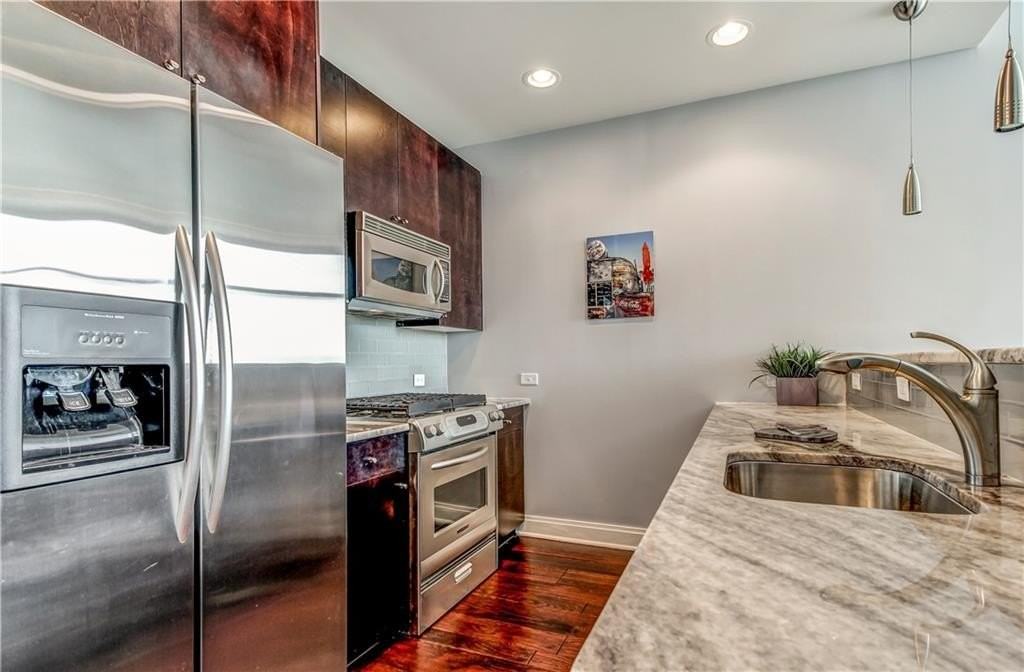 905 Juniper St Ne #802 - Photo 5 of 37