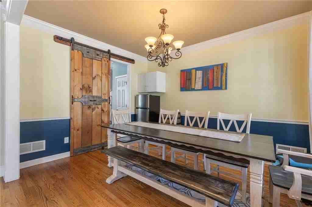 1005 Regal Hills Ln - Photo 4 of 42