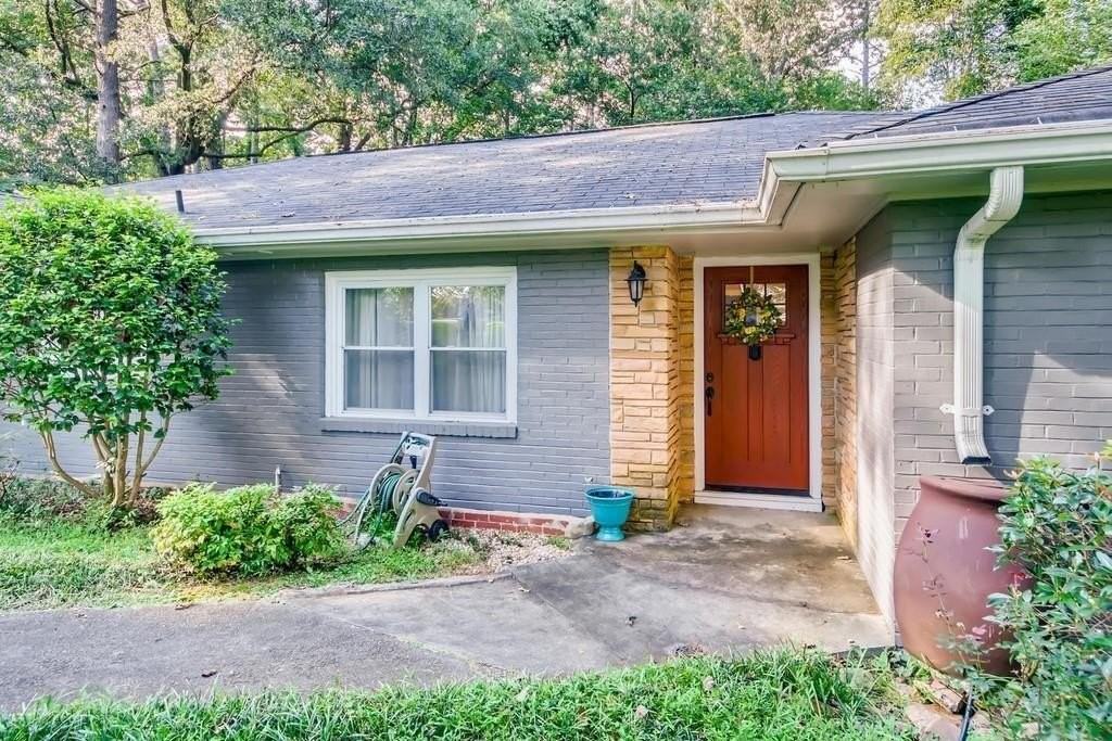 2050 Sylvania Dr - Photo 3 of 28