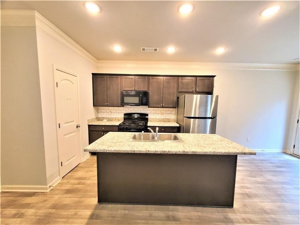 349 Turtle Creek Dr - Photo 6 of 24