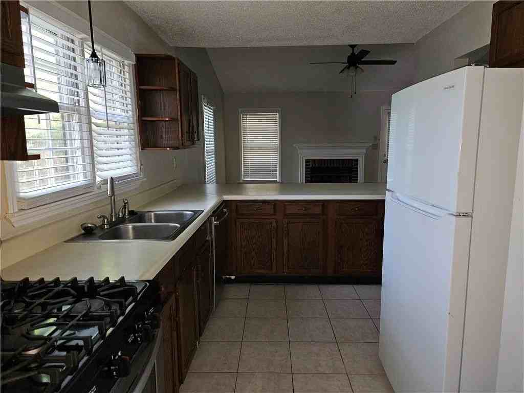 4813 Hairston Pl - Photo 6 of 27