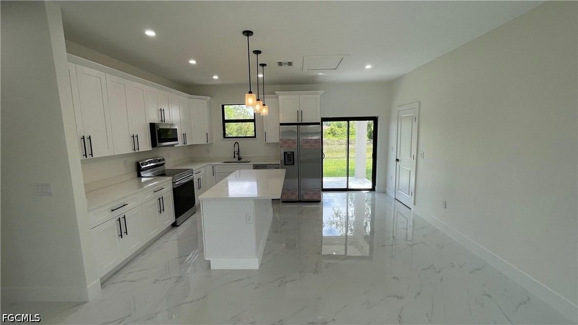 528 Raintree St E - Photo 4 of 8