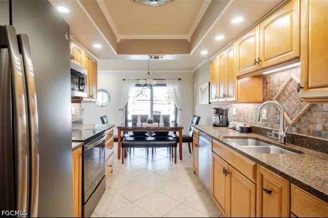 203 Se 43rd Ter - Photo 4 of 17